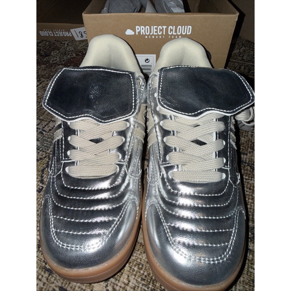 Project Cloud Madrid.A Silver Metallic Sneakers Womens Size 6.5 Memory Foam - Picture 2 of 6